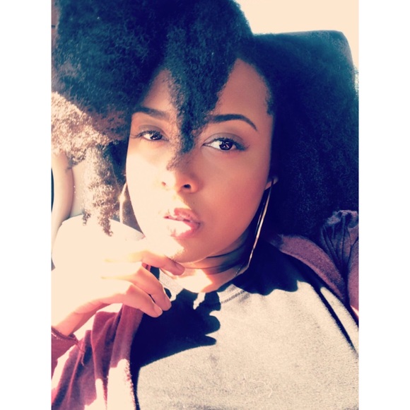 Welcome to My Closet! - Picture 2 of 6